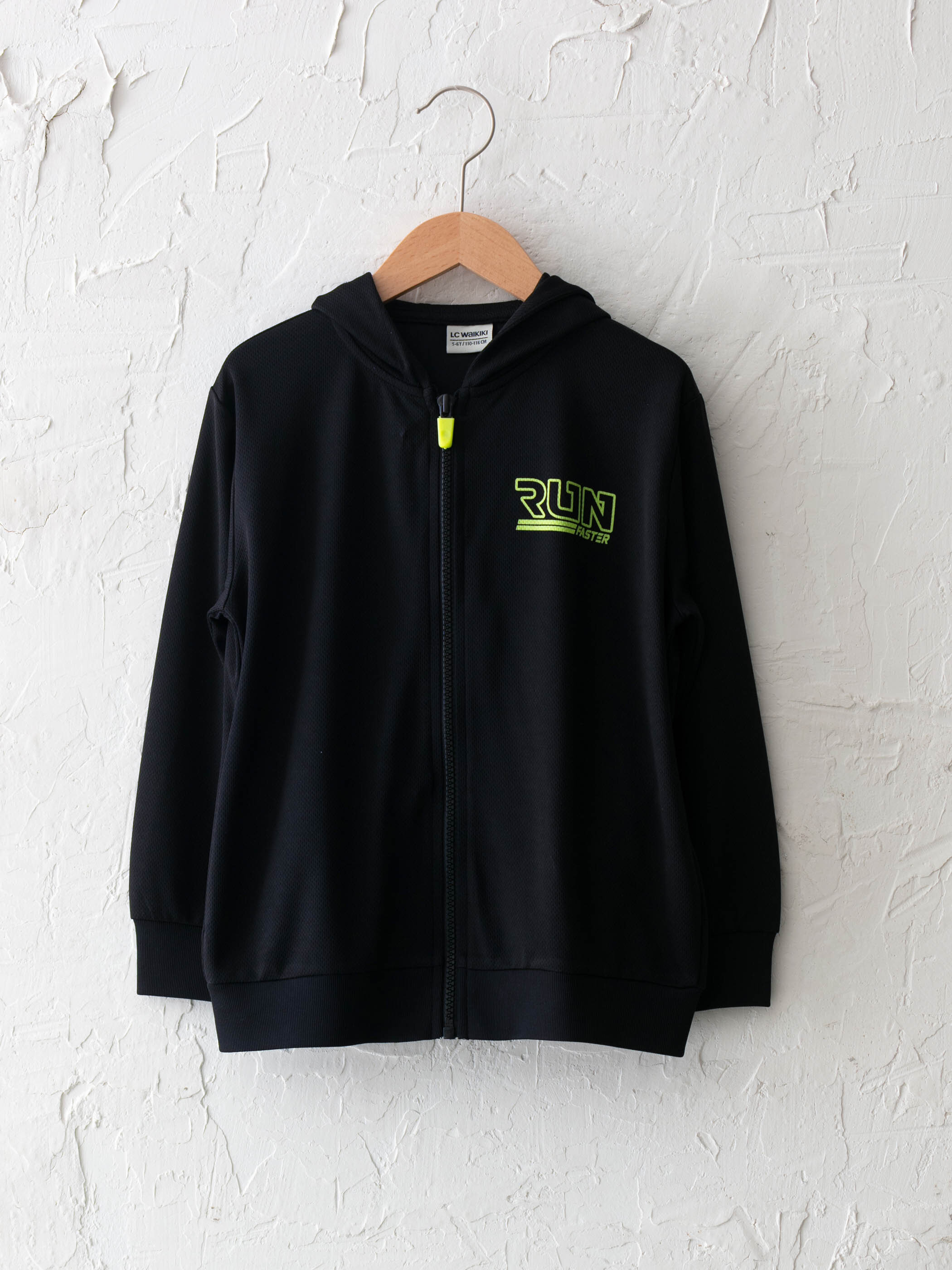 Trikotaj hirka — qara