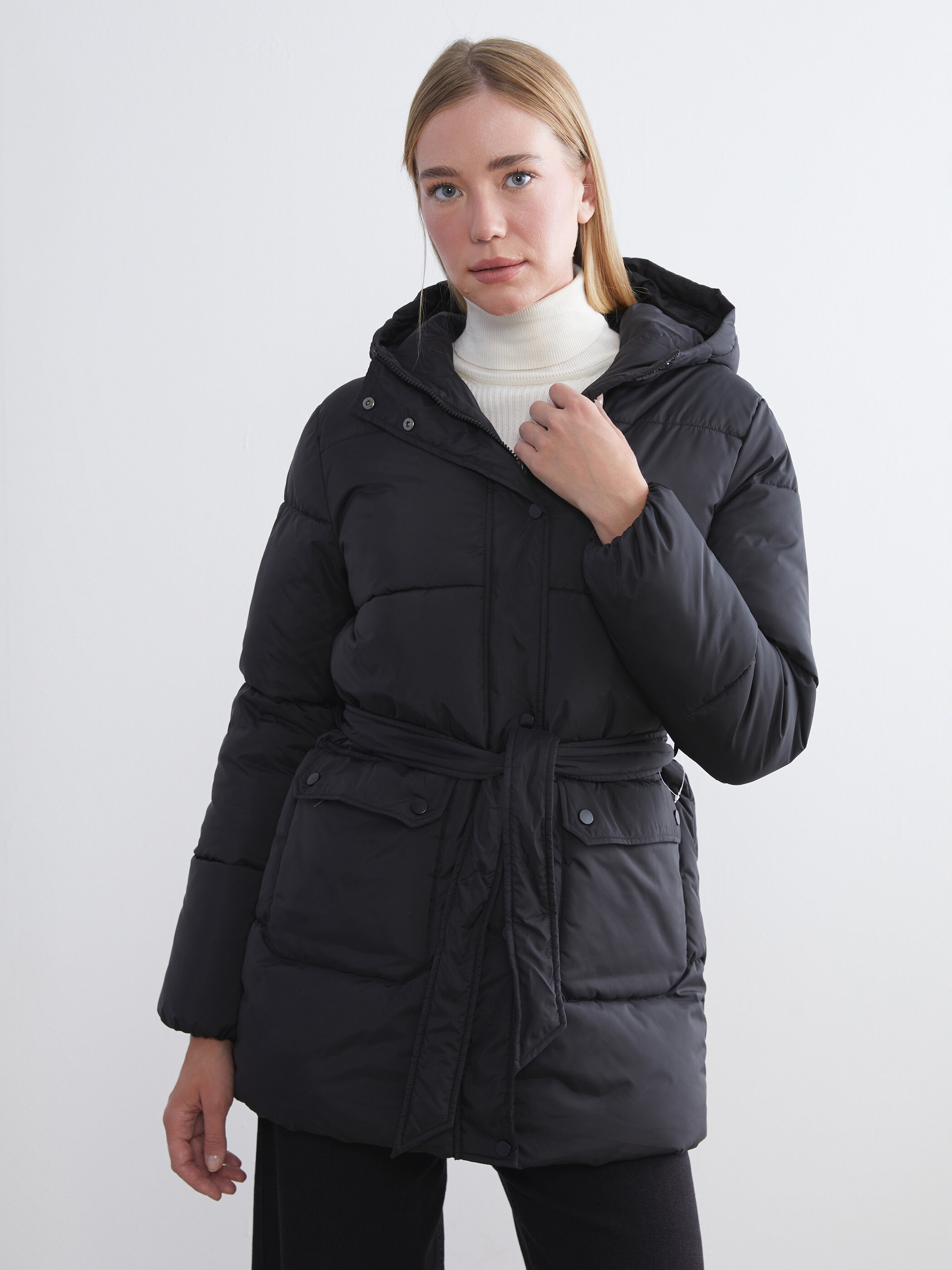 Naylon puffer kaban — qara